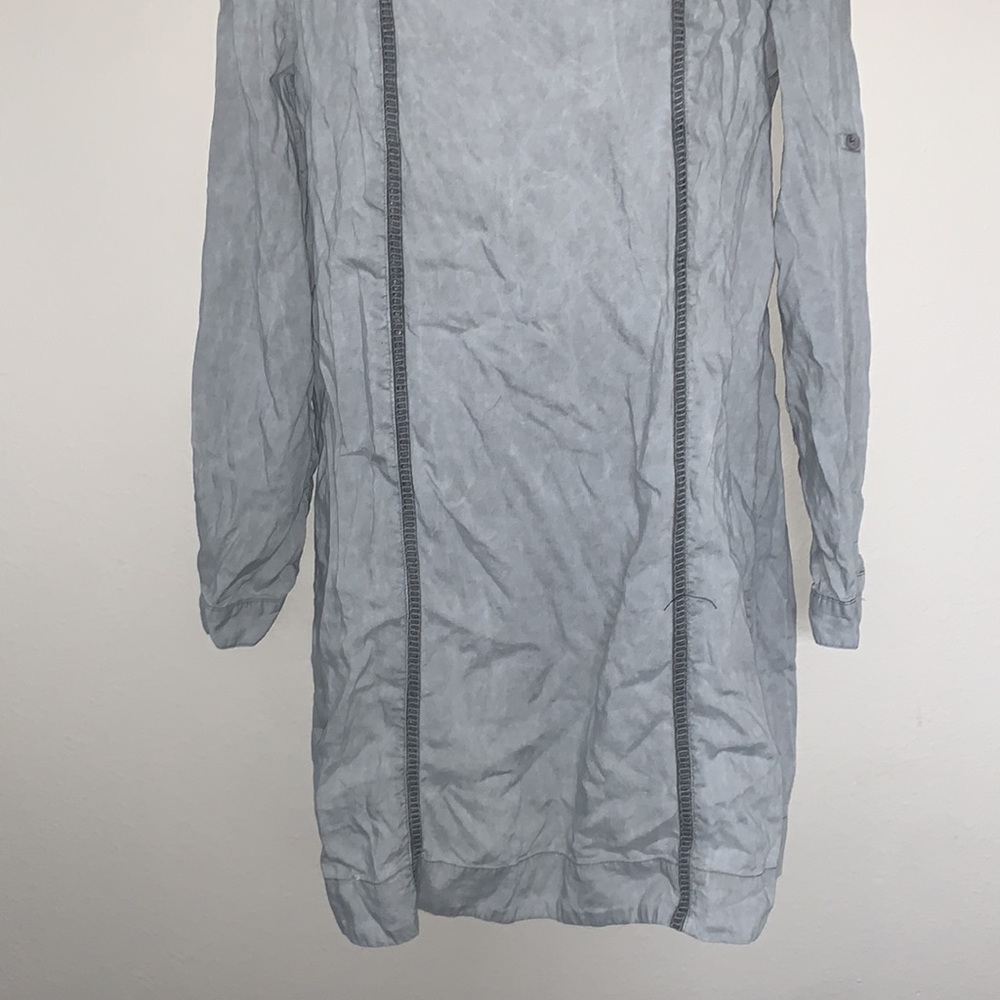 Cloth and Stone Gray Long Sleeve Tie Neck Shift Mini Dress - Picture 4 of 8